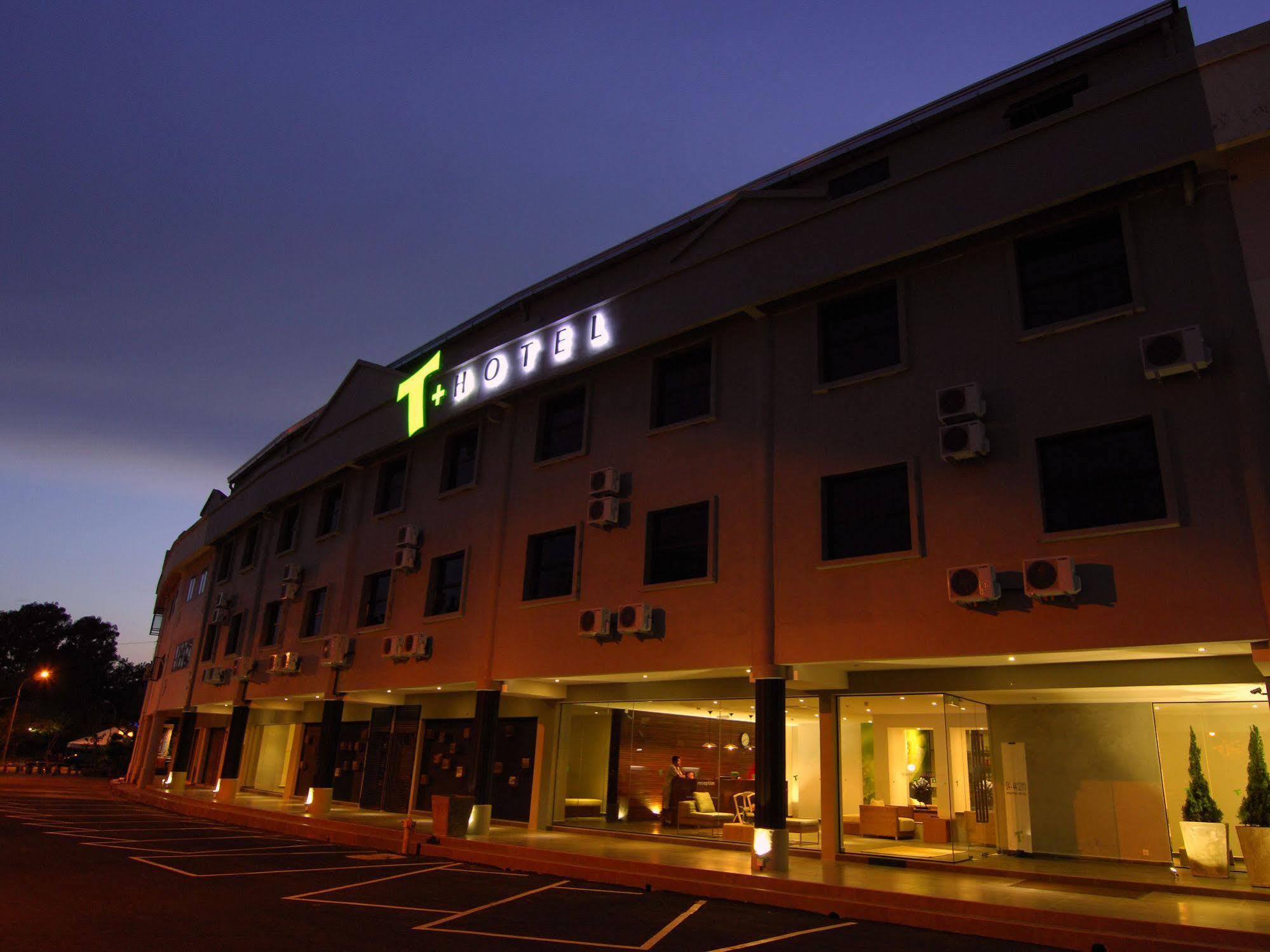 T+ Hotel Sungai Petani Exterior photo
